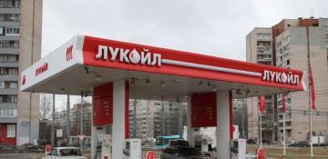 Fuel crisis deepens in occupied Crimea as half of gas stations halt sales
