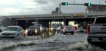 Severe rainfall sparks street flooding across Laredo, Texas