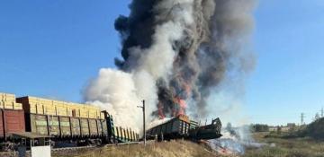 Freight train collides with truck in Russia’s Smolensk, sparks fire -  VIDEO 