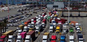 Trump slaps 25% tariffs on heavy truck imports, starting Oct. 1 