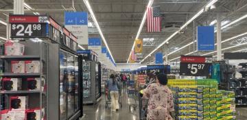 US consumer spending shows steady growth in August