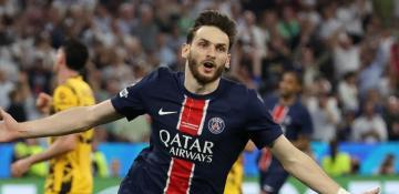 PSG’s Kvaratskhelia ruled out of Barcelona clash with thigh injury