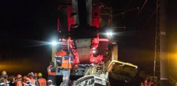 Two workers die as maintenance train derails in Russia’s Far East