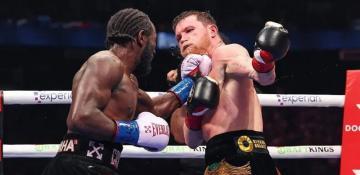 Crawford defeats Canelo to claim the super middleweight title