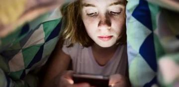 AI 'friend' chatbots probed over child protection 