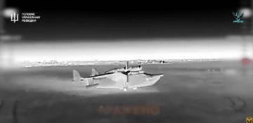 Ukraine claims first-ever strike on Russian amphibious aircraft in Crimea  -VIDEO 