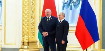 Lukashenko and Putin sign 5-year gas deal after talks
