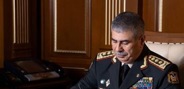 Azerbaijan defense minister extends condolences to Pakistan 