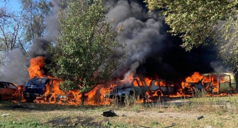 Russia strikes Zaporizhzhia again, causing damage and injuries -  VIDEO 