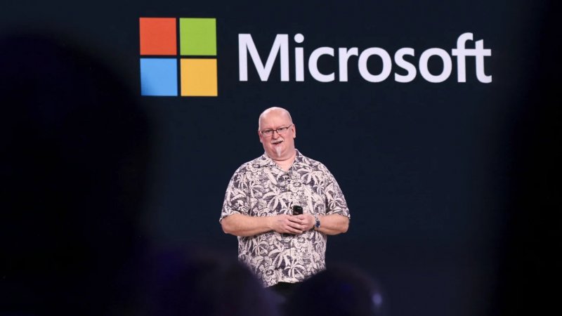 Microsoft plans to primarily use its own AI data center chips