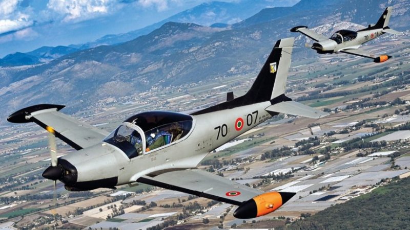 Two Italian military personnel killed in training plane crash