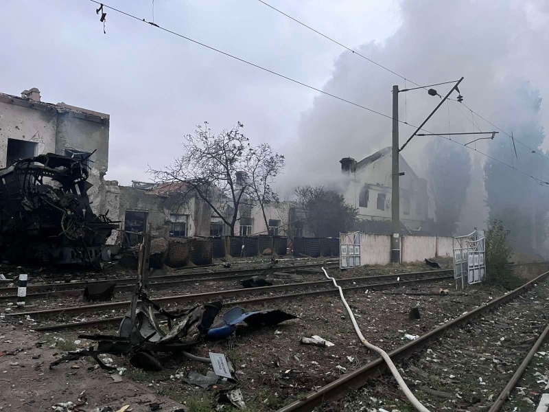 Ukraine’s railway infrastructure hit by Russian strikes -  VIDEO 