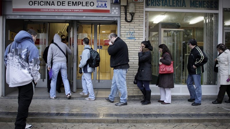 Eurozone jobless rate edges up in August