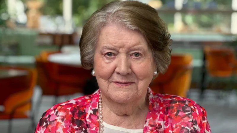 'Keeping Up Appearances' star Patricia Routledge dies aged 96