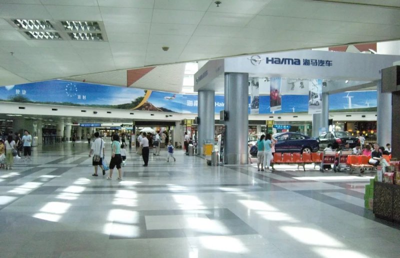 Typhoon Matmo disrupts holiday travel in China