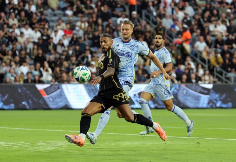 Bouanga’s late strike lifts LAFC to fifth straight victory