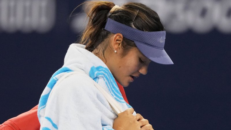 Emma Raducanu retires from Wuhan Open first-round match against Ann Li