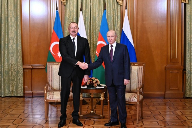 Ilham Aliyev congratulates Vladimir Putin on his birthday during phone conversation