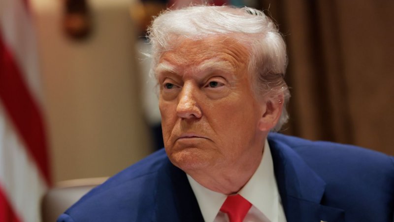 Trump labels Democrats' shutdown strategy a 'kamikaze attack'