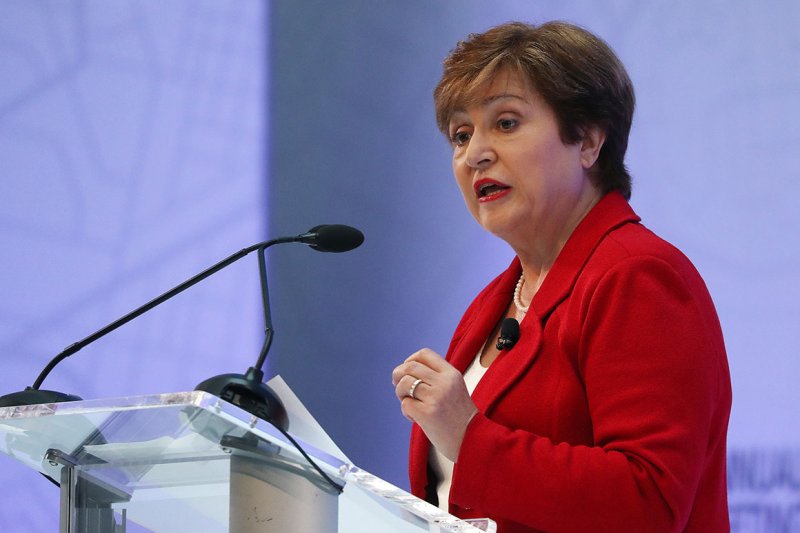 IMF chief: World economy better than expected, but risks remain