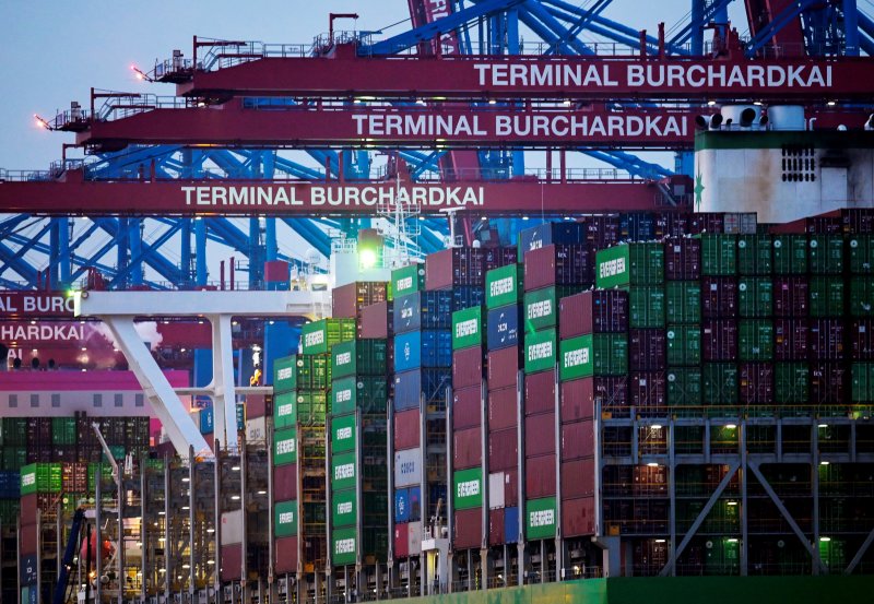 Germany's exports to U.S. fall for fifth straight month 