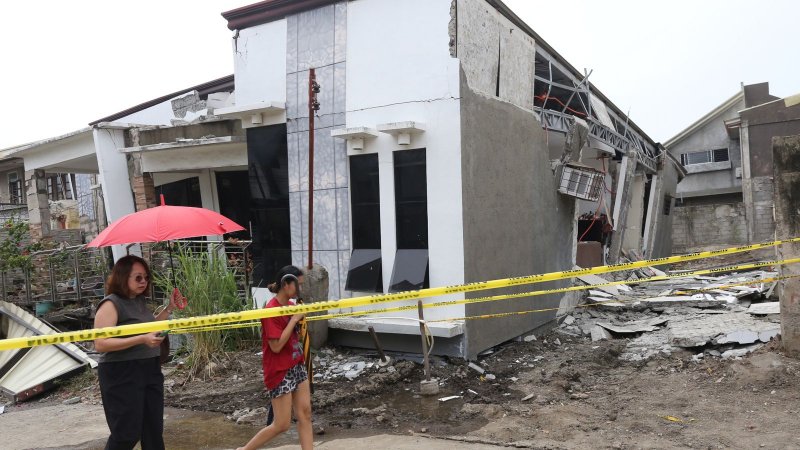 At least three dead after powerful earthquake strikes Philippines 