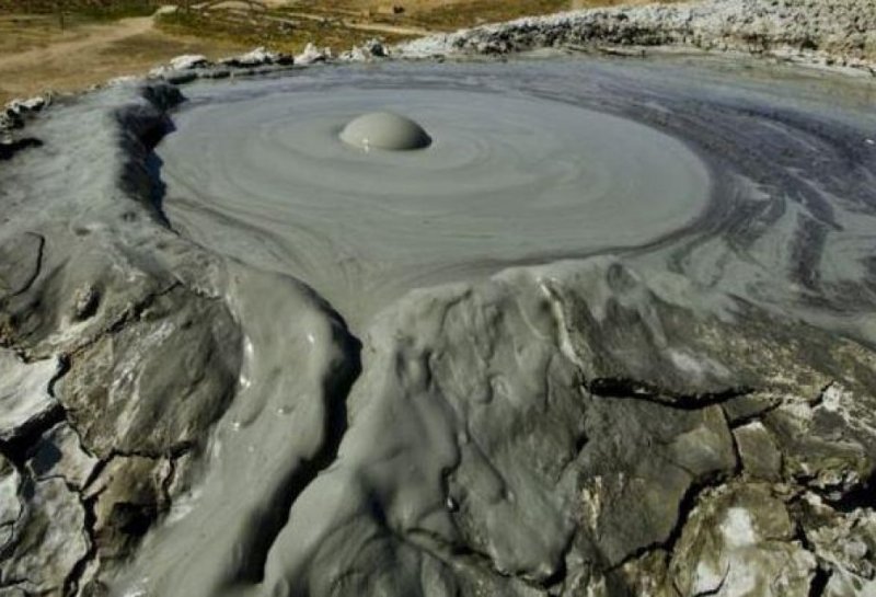 Mud volcano erupts in Baku’s Garadagh district, no threat to residents