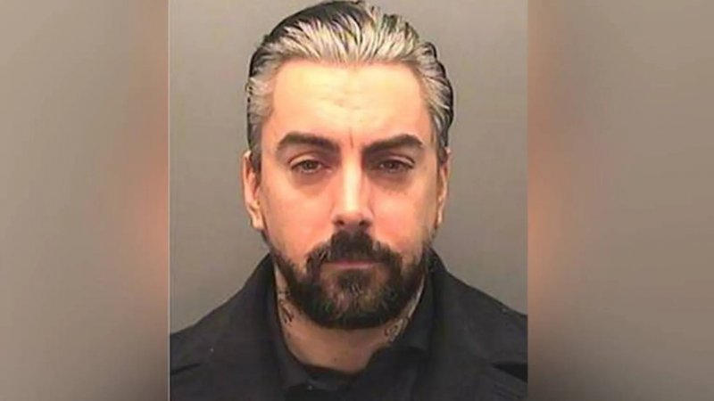Paedophile Lostprophets singer Ian Watkins dies in prison attack 