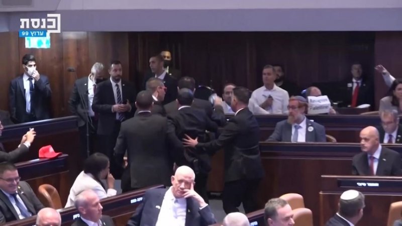Trump heckled by left-wing lawmaker during Knesset speech -  VIDEO 