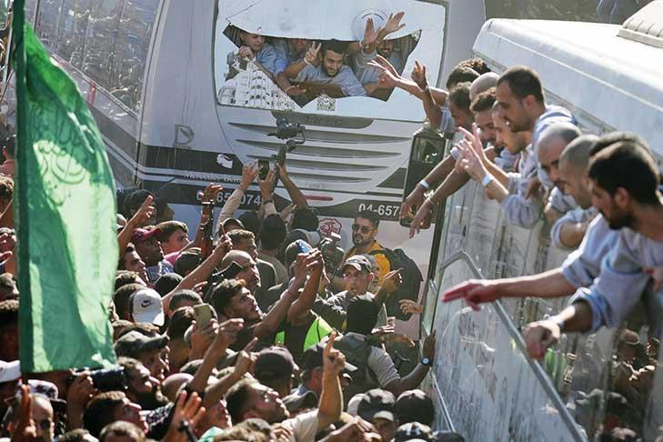 Palestinian prisoners granted release