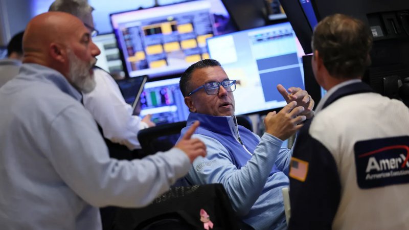 European markets head for higher open as traders assess U.S.-China dispute