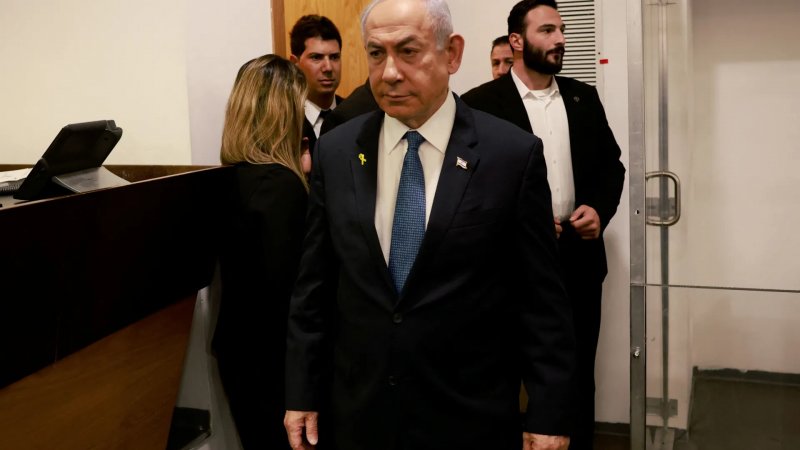 Netanyahu returns to court for corruption trial after month-long break 