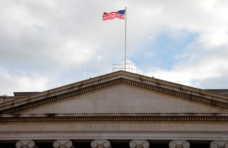 US Treasury yields fall to one-year low amid rising risk aversion