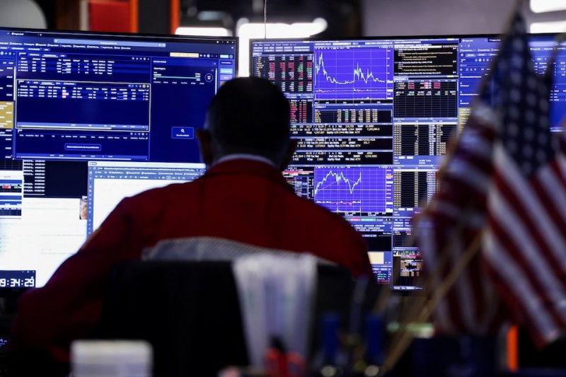 Banking stocks slide as U.S. credit worries rattle global markets