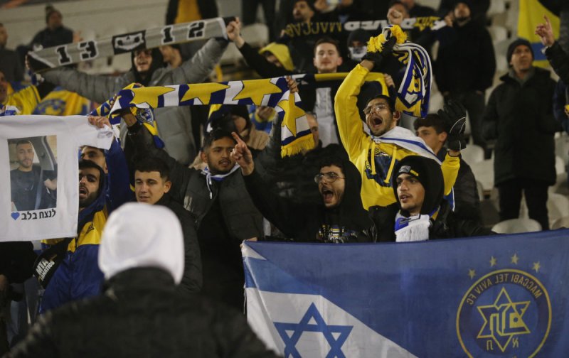 UK police under pressure to lift ban on Israeli soccer fans at Birmingham match