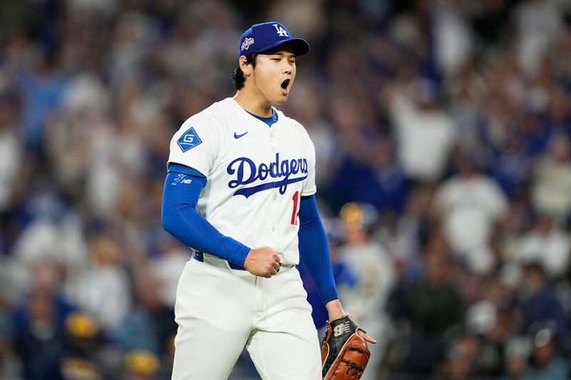 Shohei Ohtani shines as Dodgers defeat Brewers to reach World Series