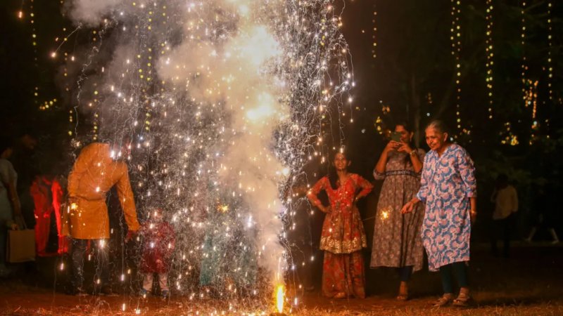 India lights up as millions celebrate Diwali festival -  PHOTOS 