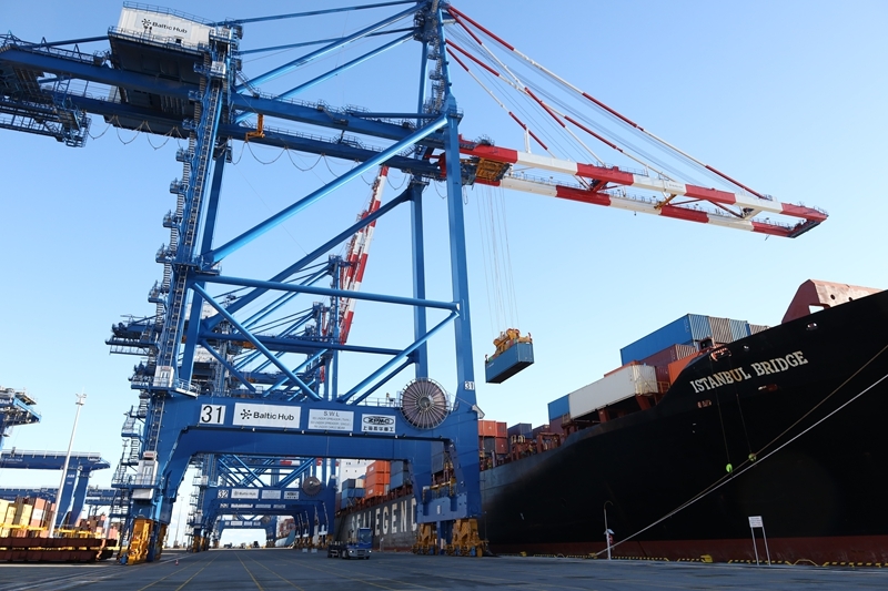 First China-Europe Arctic route container ship reaches Poland’s Port of Gdansk