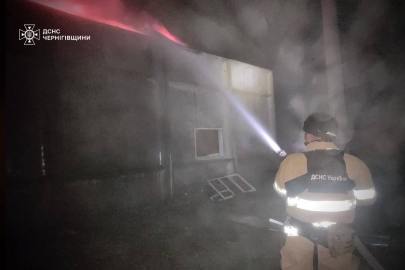 Russia strikes power grid in Chernihiv, thousands left without electricity