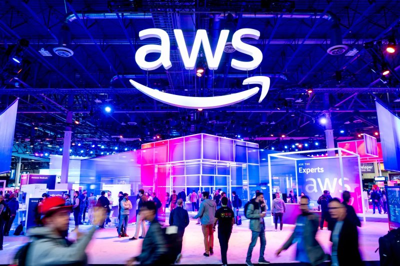 AWS fixes outage issue, but backlog delays persist