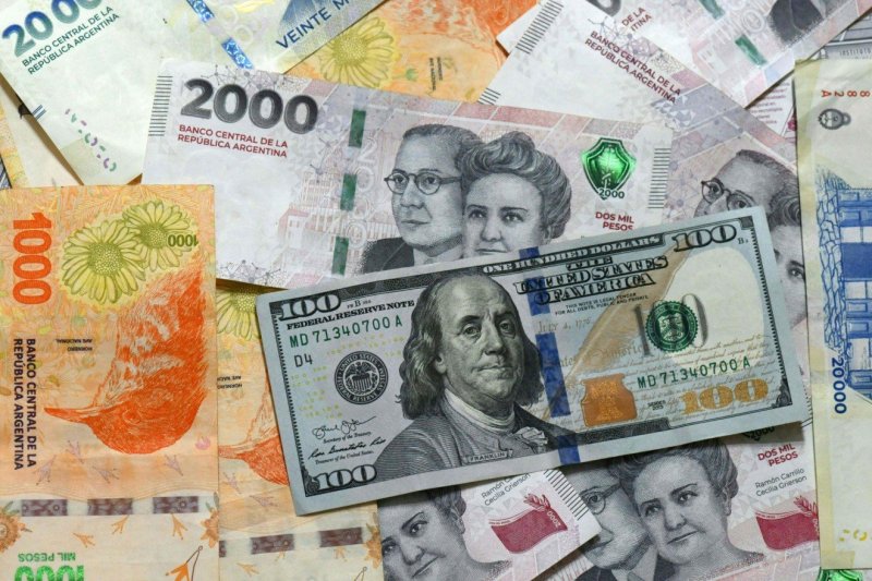 Argentina finalizes US$ 20-billion currency swap deal with the US