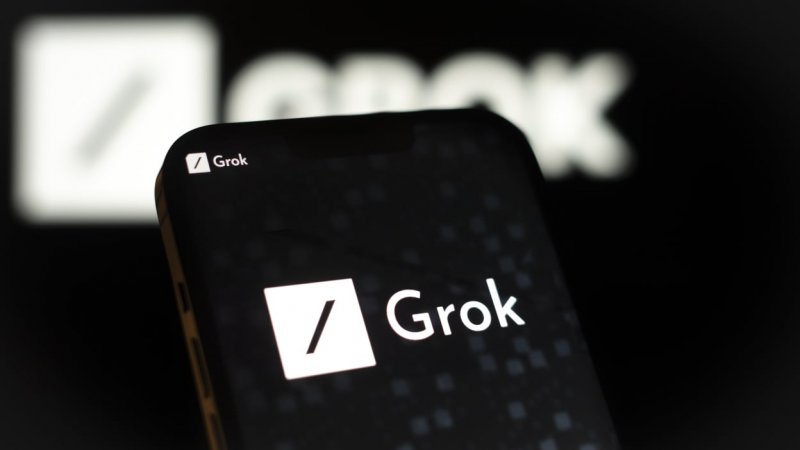 Users report ongoing issues with Grok, Lyft, and others despite AWS fix