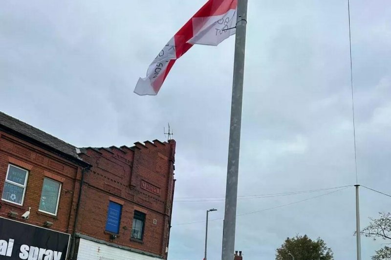 Flag row erupts in Liverpool as councillor followed 