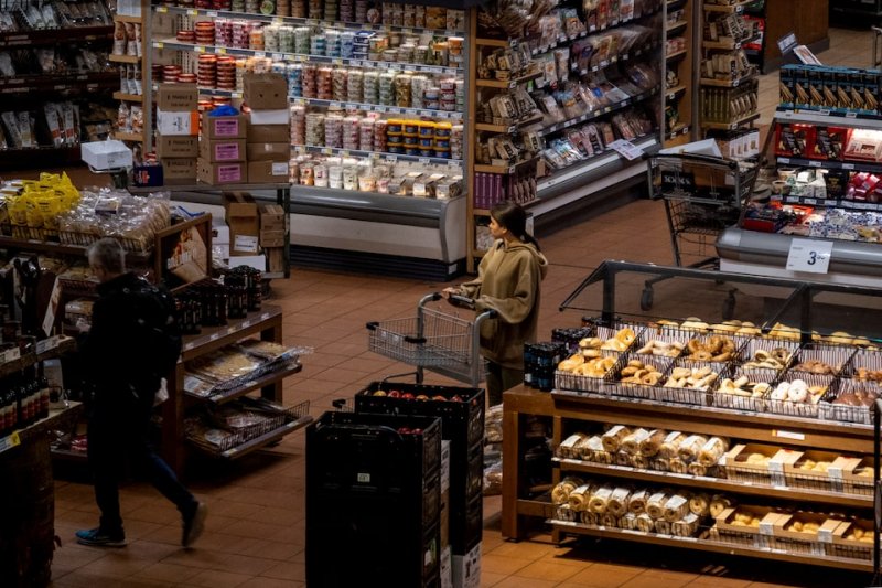 Canada’s annual inflation rises to 2.4% in September 