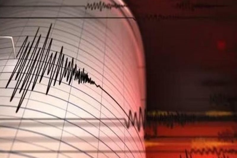 6.1 magnitude earthquake strikes Ecuador
