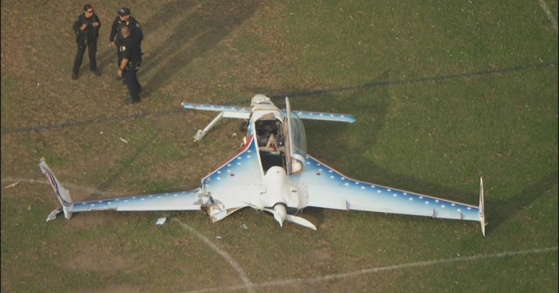2 hospitalized after small plane crashes in Long Beach soccer field -  VIDEO 