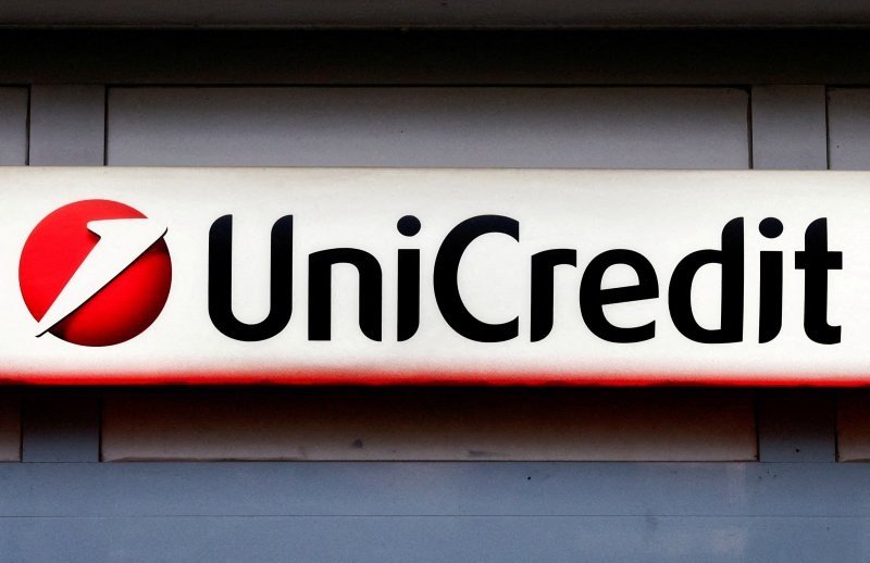 UniCredit beats profit forecasts with record Q3 earnings