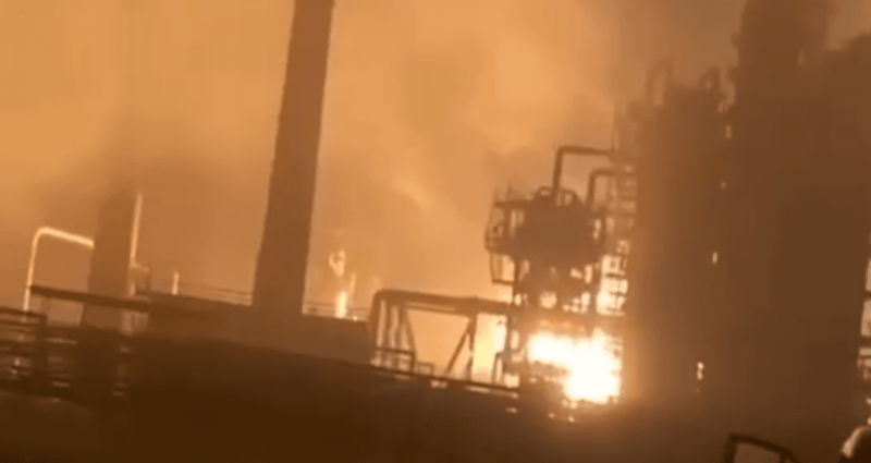 Major fire hits Russia’s Ryazan Oil Refinery amid Ukrainian drone reports -  VIDEO 