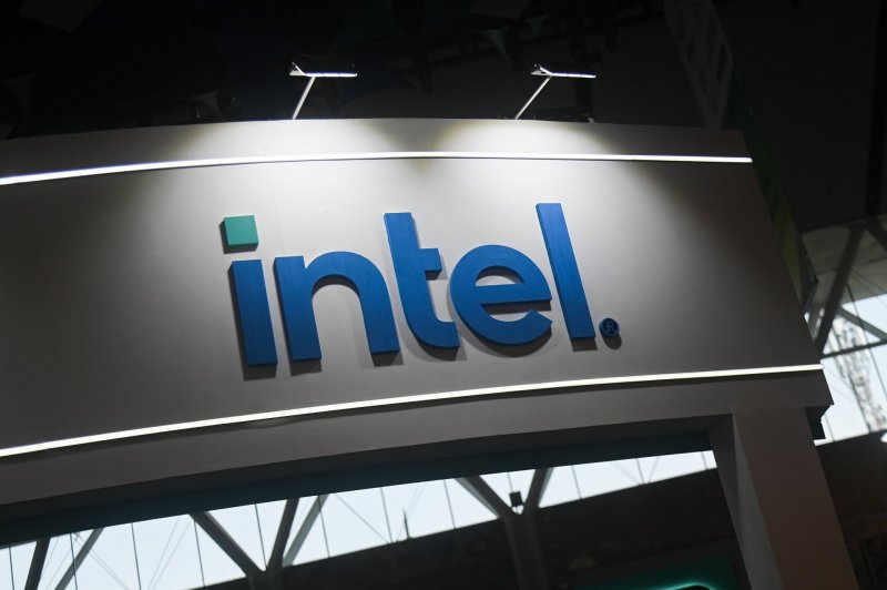 Intel reports higher revenue, net income in third quarter 