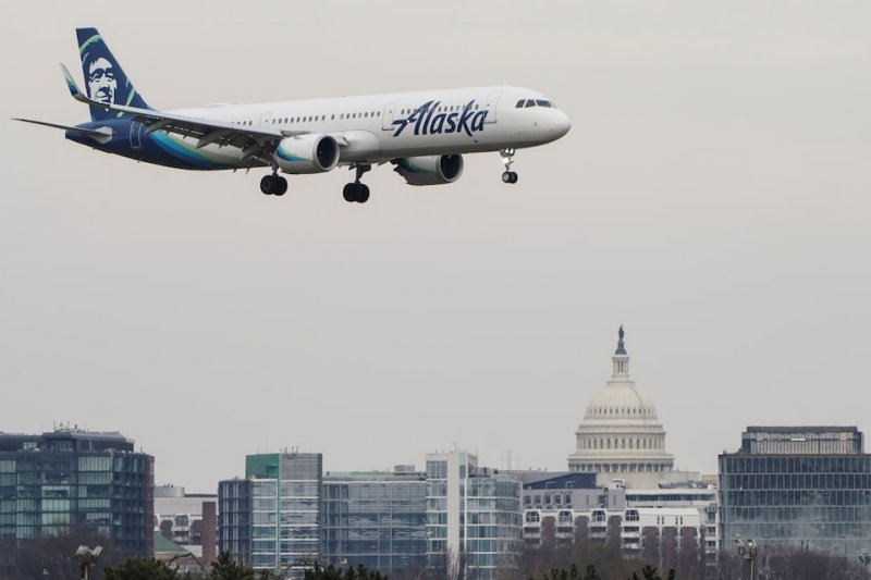 Alaska Airlines restores flights after widespread tech outage 